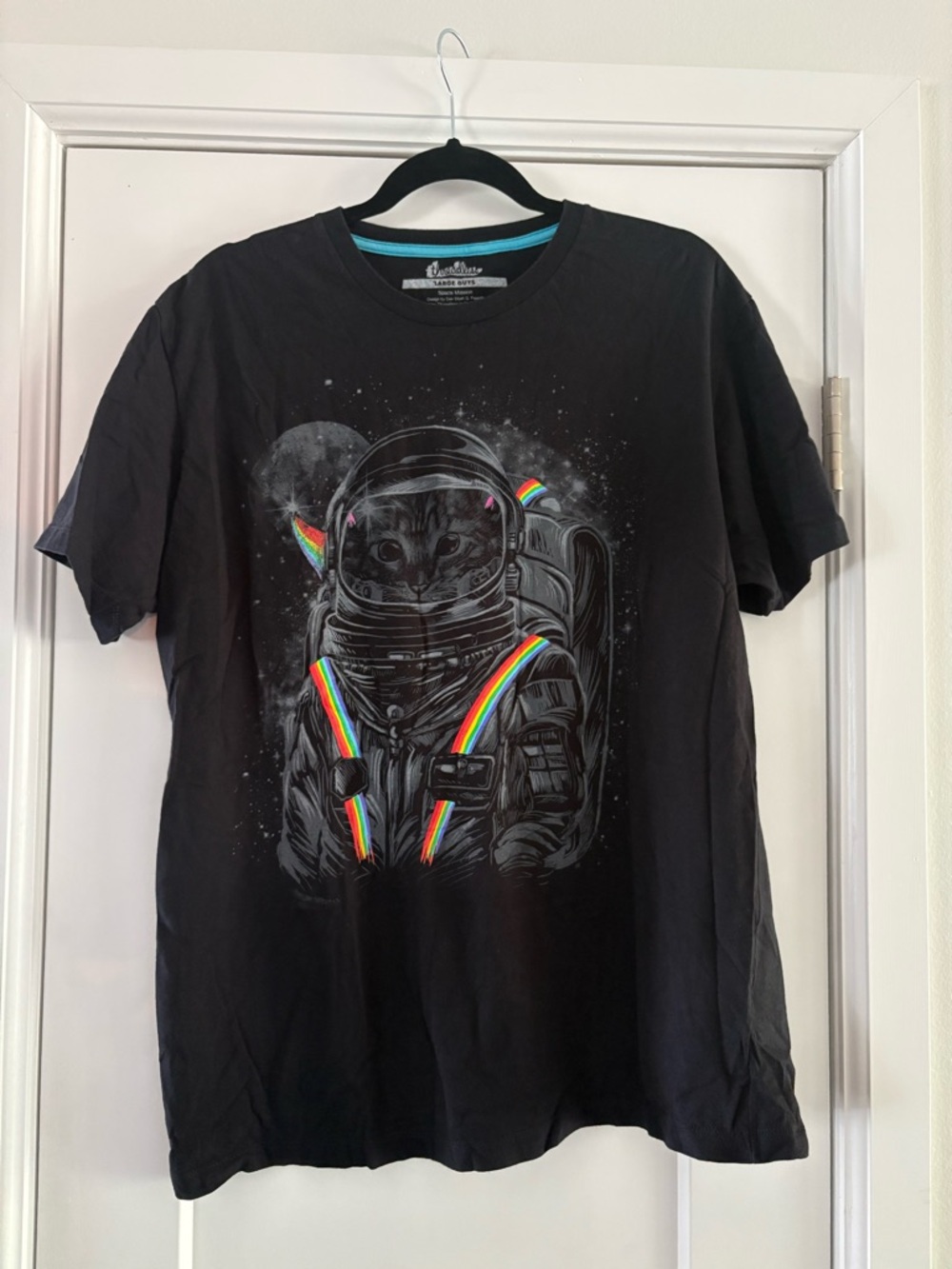 Threadless Black Graphic Tee with Astronaut Cat and Rainbow‎ “Space Mission”